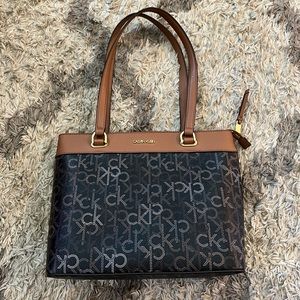 Calvin Klein Shoulder Bag